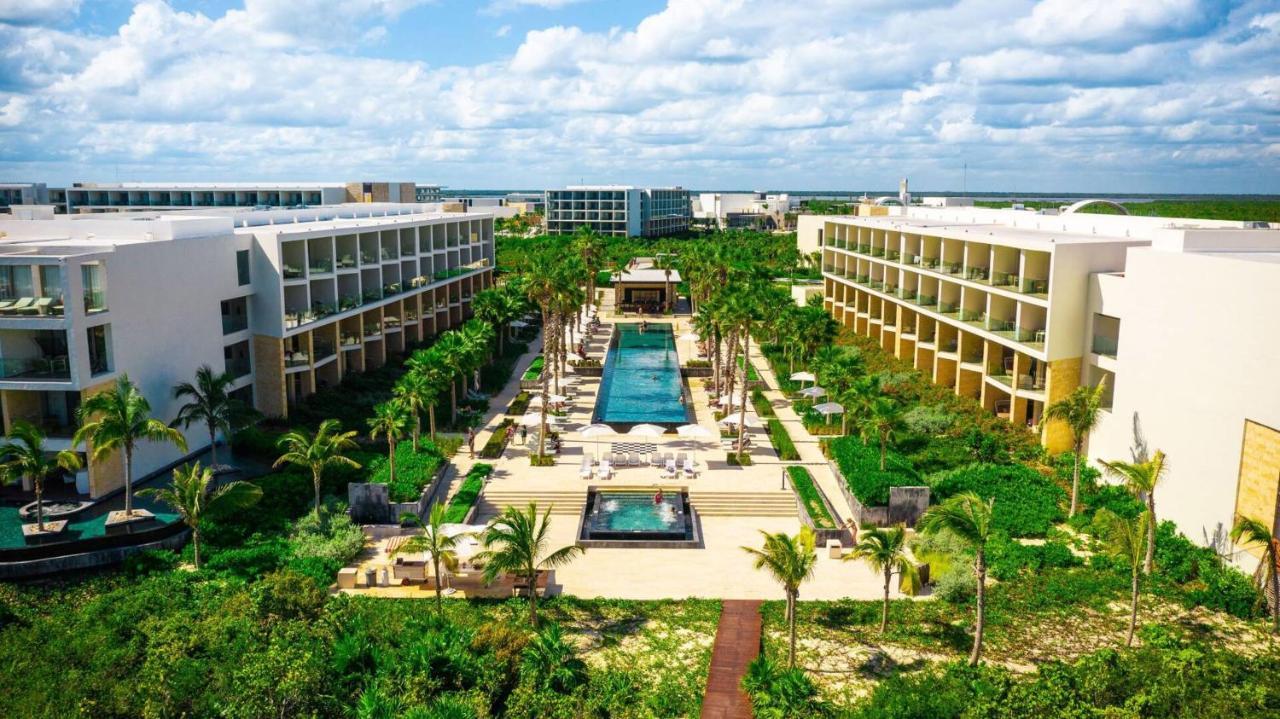 Family Selection At Grand Palladium Select Costa Mujeres Cancún Eksteriør billede