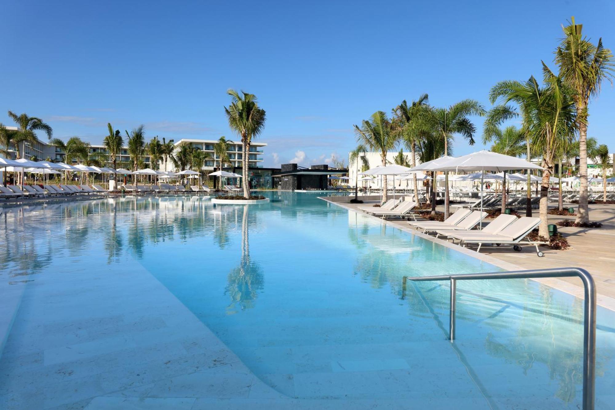 Family Selection At Grand Palladium Select Costa Mujeres Cancún Eksteriør billede
